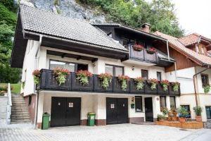 Castle Way Apartments Tamy, Bled