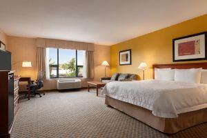 Hampton Inn & Suites by Hilton-Surrey, Langley