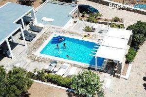 Manu Exclusive Villa Luxury Beachside Stay with Private Pool by Quality Brand Villas, Kalafatis
