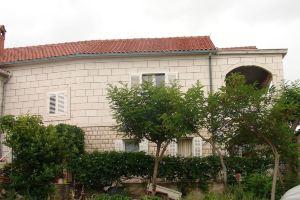 Emilija - Close to the Sea - A1 Hotel, Postira