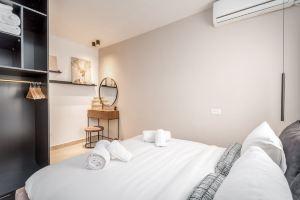 Lovely One Bdr with Balcony Hotel, Jerusalem