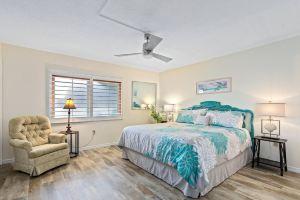 Well-appointed condo on uncrowded Apartments, Ormond Beach