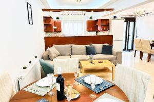 Sea Breeze Sanctuary-1Bd 3pl 1ba - 90m to Sea Hotel, Chania Town