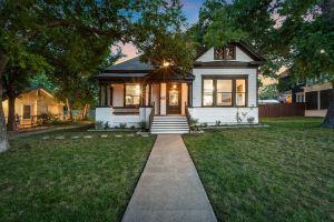 Featured on HGTV's Fixer Upper, season 1, episode 6. Hotel, Waco