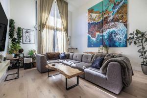 The Cove: City Loft Living - 2B/2.5B Apartments, San Francisco