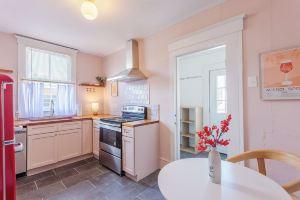Savannah Stay with Style 3BR, Walk to Everything! Apartments, Savannah