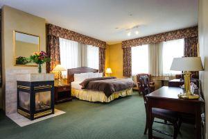 Peterborough Inn and Suites Hotel, Peterborough