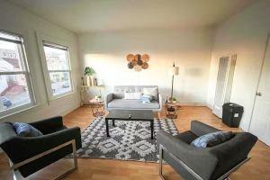 Charming Top Floor Suite in Outer Richmond Hotel, San Francisco