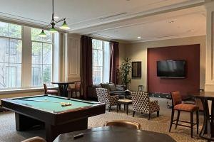 Luxury High Rise Center City RVA Hotel, Richmond