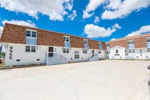 Stylish Coastal Escape with Fire Pits and Ample Seating - Serene Retreat Hotel, Chesapeake