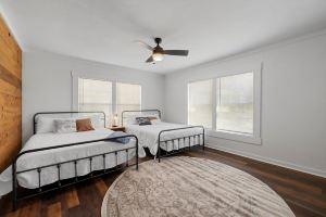 Cute 2bed w/3 Queens 9min to Silos Hotel, Waco