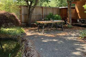Spacious and Bright! Walk Everywhere! The Vintage Bungalow Cottage, Eugene