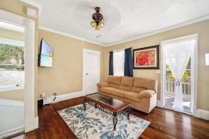 Downtown Home Conveniently Located Apartments, Macon