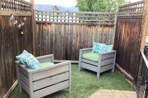 Fully appointed 2 bedroom carriage house in beautiful! Winter Rates!, Penticton