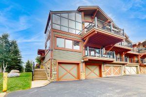 Marina Park Penthouse w/Shared Hot Tub & Pool, Mountain Views, Free WiFi, Frisco