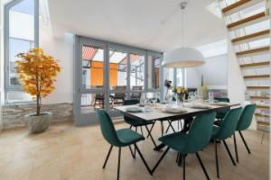 HELLOFLATS: Luxury Penthouse / Balcony / Parking / Center / Therme / MUC Airport, Erding