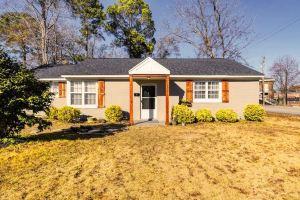 Homerun! quiet, near Riverwalk, USC & Ft. Jackson Apartments, Columbia