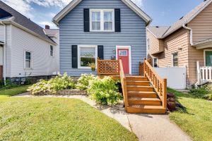 Pet-Friendly Home - 6 Mi to Downtown! Apartments, Milwaukee