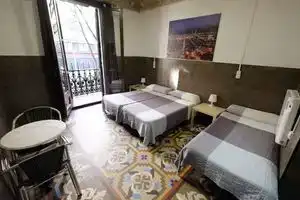 Lenin Hostel, Barcelona