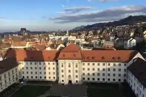 Completely Renovated Apartment Near the Train Station and the Center, St. Gallen