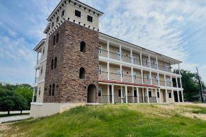 Uptown River Front Condos #101 Apartments, New Braunfels