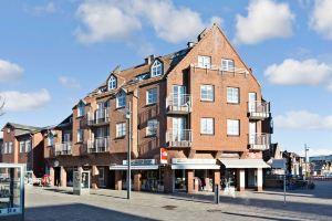 Beach, walk! next door <br>Ideal for train travelers <br> Hotel, Westerland