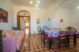 Casa Arianna, Apartment a Few Steps from the Sea, Torre Suda