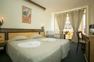 Andalucia Beach Hotel, Elenite