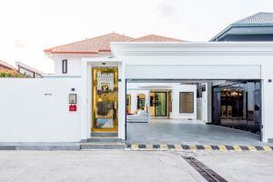 Exquisite Pool Villa K - 6Bd Pool Villa, Pattaya