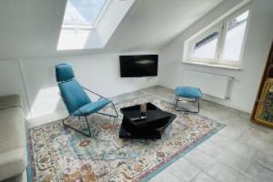 Bright, spacious attic apartment., Koblenz