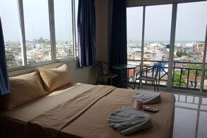 Baanpak Sam Anong, Hua Hin