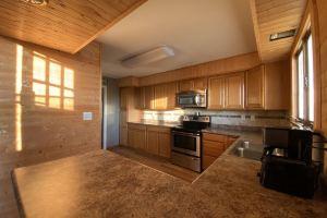 3 bedroom condo includes Arcade PvP passes bachelor & bachelorette headquarters, Wisconsin Dells