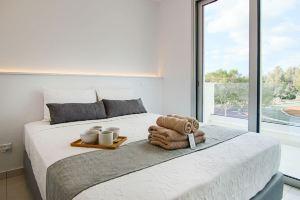 Phaedrus Living: Seaside Executive Flat Harbour 101 Apartments, Paphos