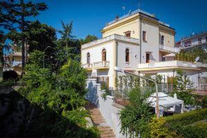 Relais Villa Montedonzelli, Naples