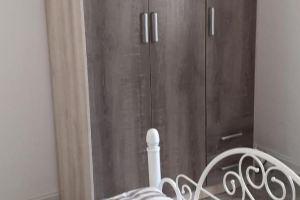 Villa Bella is 5 Mins from the Beach with Amazing Garden Overlooking the Pool, Trou Deau Douce