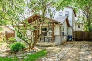 Sprawling Deck and Spa-Like Amenities - Charming Craftsman Haven Hotel, Austin