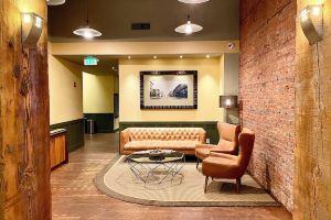 Luxury Downtown Studio Gem: Parking, Rooftop Views, Steps to's Best, Seattle
