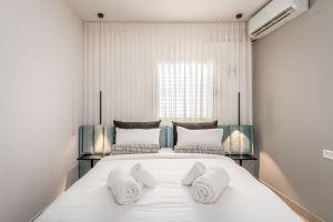 Superb 1Bdr w Balcony Hotel, Jerusalem