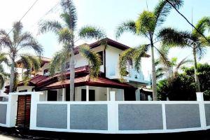 Secure Charming 2-bedroom house with WiFi, AC in gorgeous Srilanka, Wadduwa