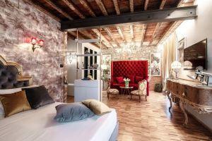 Aurum - Luxury Suites, Como