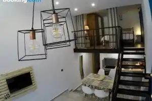 48 Downtown Lofts Apartments, Nea Peramos