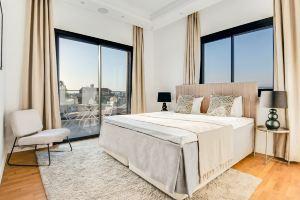 Sanders Crystal 1 - Top 4-Bdr Apt w Shared Pool Apartments, Limassol