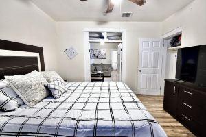 Cozy 2 bedroom apartment in terrific with WiFi, AC, entire unit, El Paso