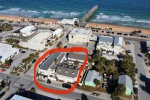 "Cloud Nine" Seaside/Pool Condo on #9 Apartments, Flagler Beach
