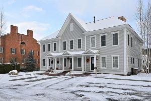 Inviting Open Floor Plan with Fireplace - Charming Upscale Retreat Hotel, Stowe