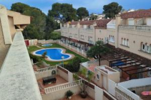 House with pool 5 min from the beach, Coma-Ruga