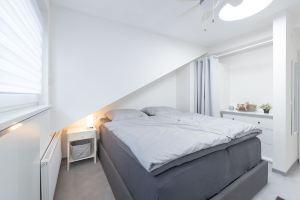 Exclusive (DG) new-build vacation apartment with distant views, Konstanz