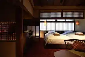Muromachi Yutone Kyokoyado, Kyoto