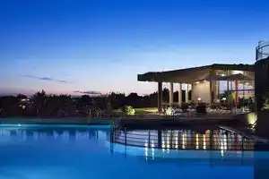 Leivatho Hotel, Svoronata