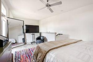 Luxury Riverwalk Penthouse Pool & Skyline Views, San Antonio